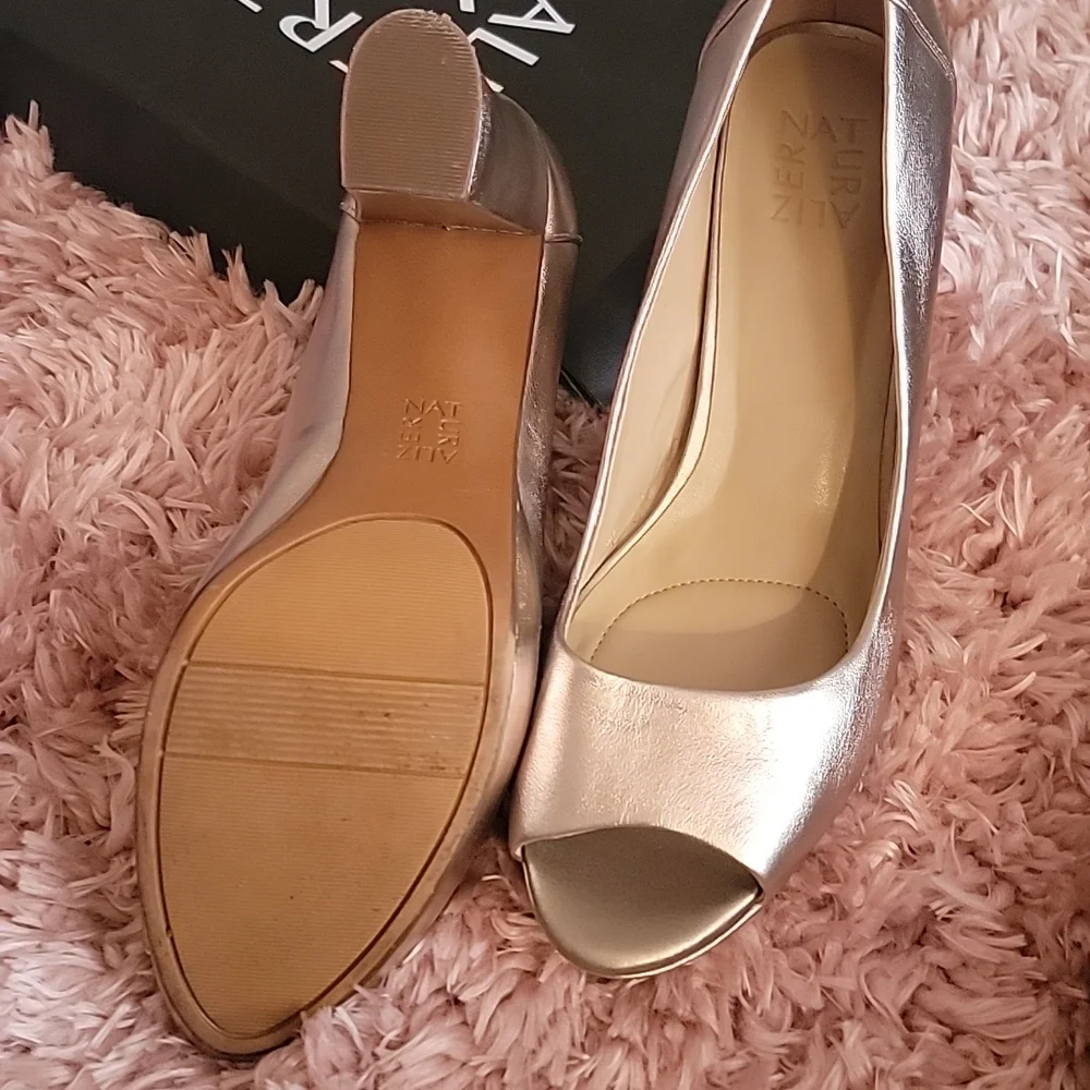 Shoes - Picture 3 of 3